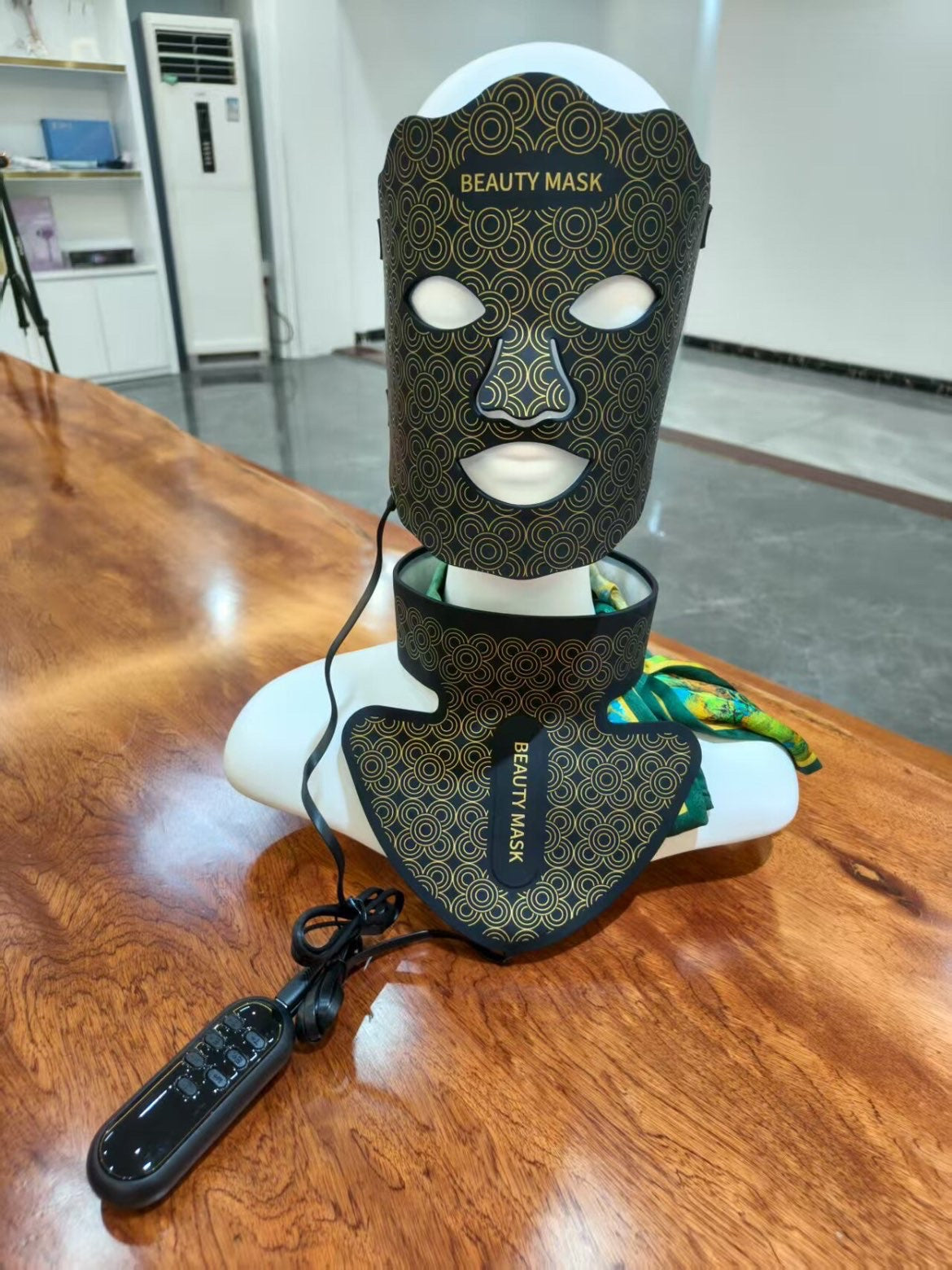Elisé Glow Mask